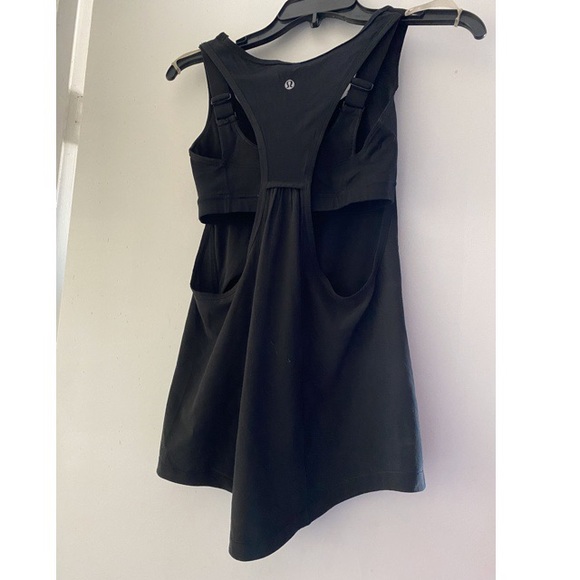 Workout top - Picture 2 of 2